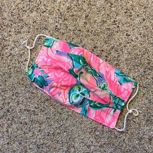 🚨Lily Pulitzer Face Mask.🚨